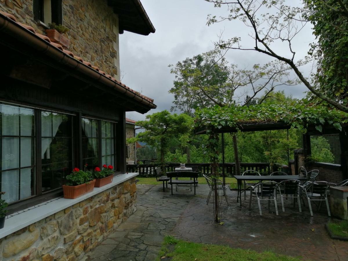 Agroturismo Iturbe Axpe de Busturia Exterior photo